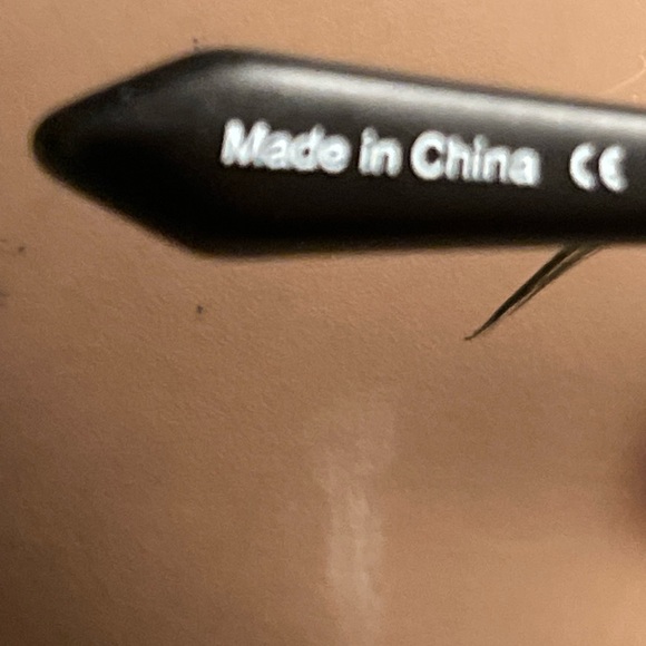 New Quay ICY Sunglasses Icy 125 - Picture 4 of 12